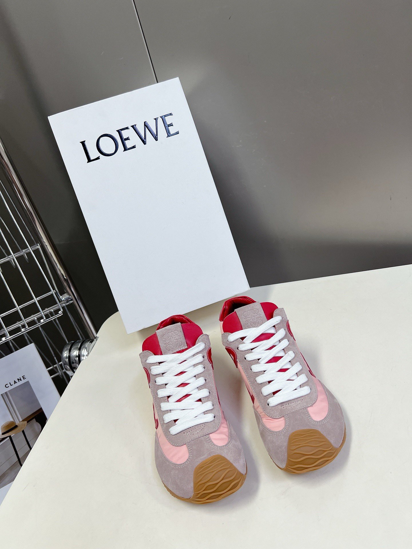 LOEW.E