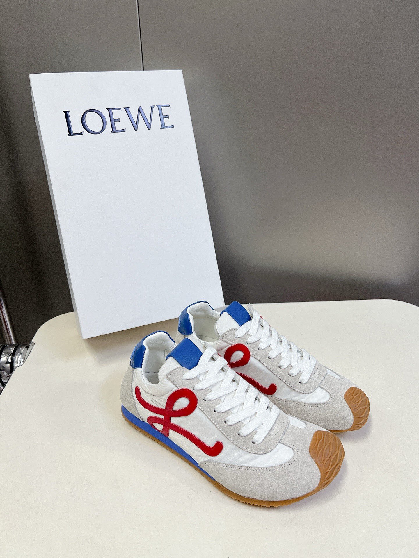 LOEW.E