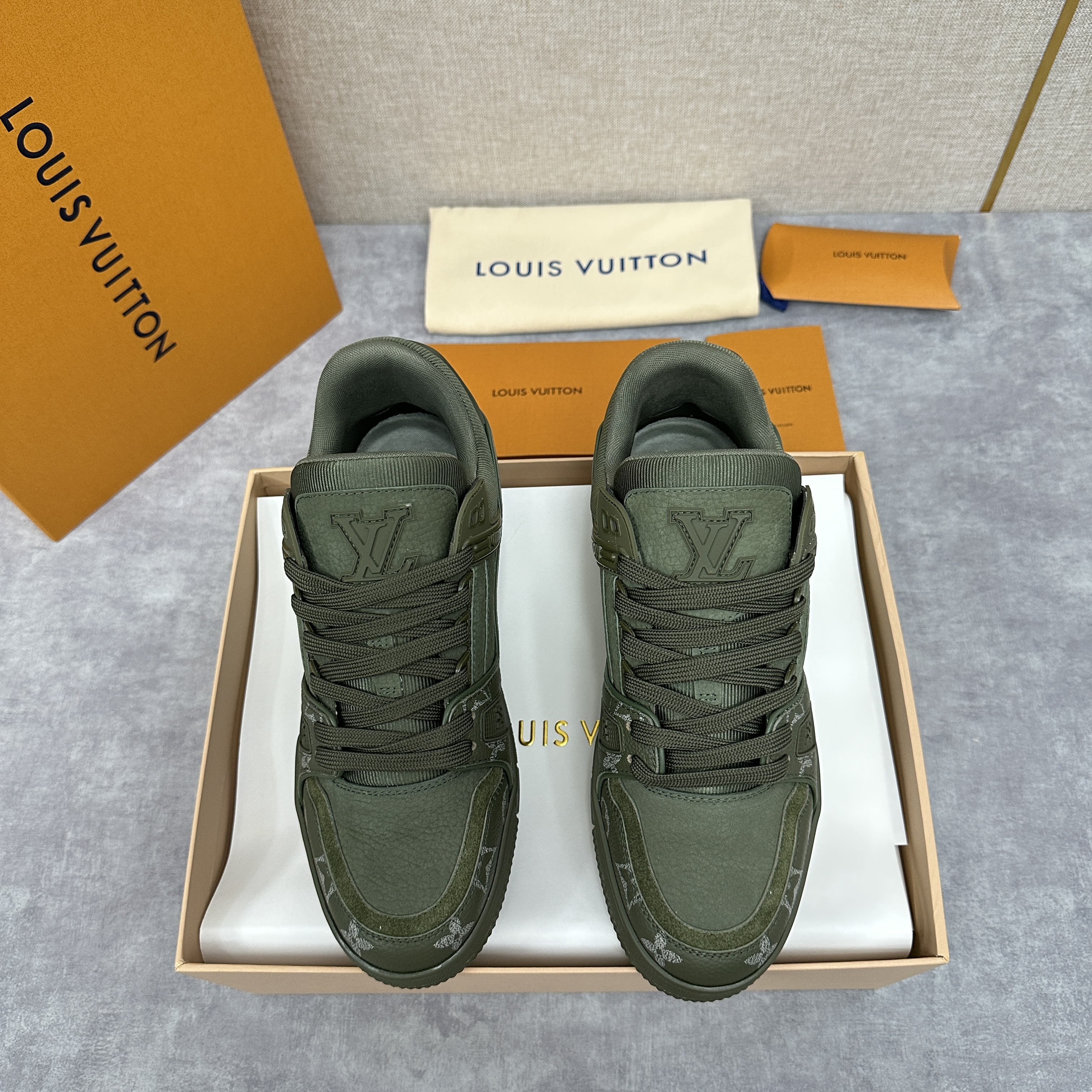 Louis vuitton