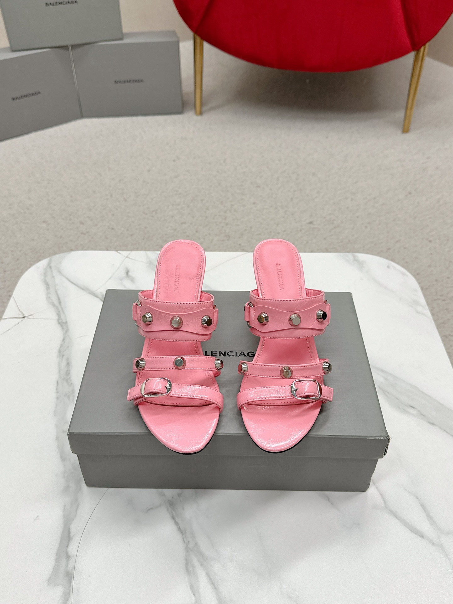 BALENCIAGA