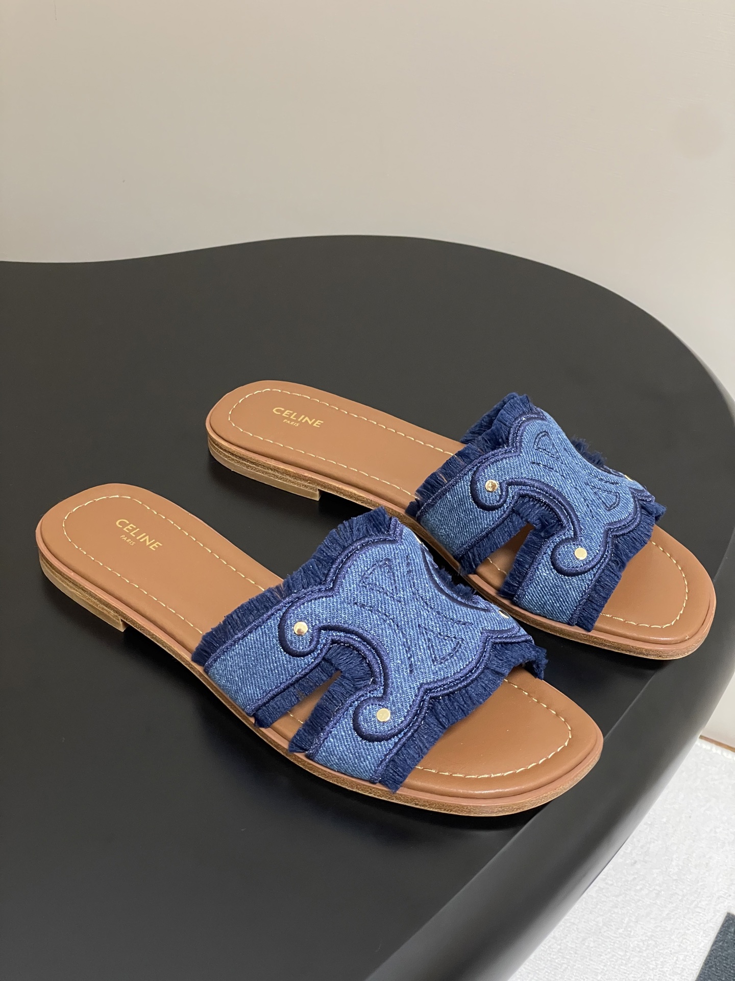 CELINE