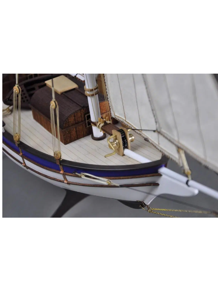 Spray Boston sailboat Scale 1/30 666 mm Wood model ship kit