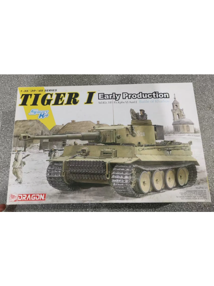 Dragon 6950 1/35 scale TIGER I Early Production Battle of Kharkow