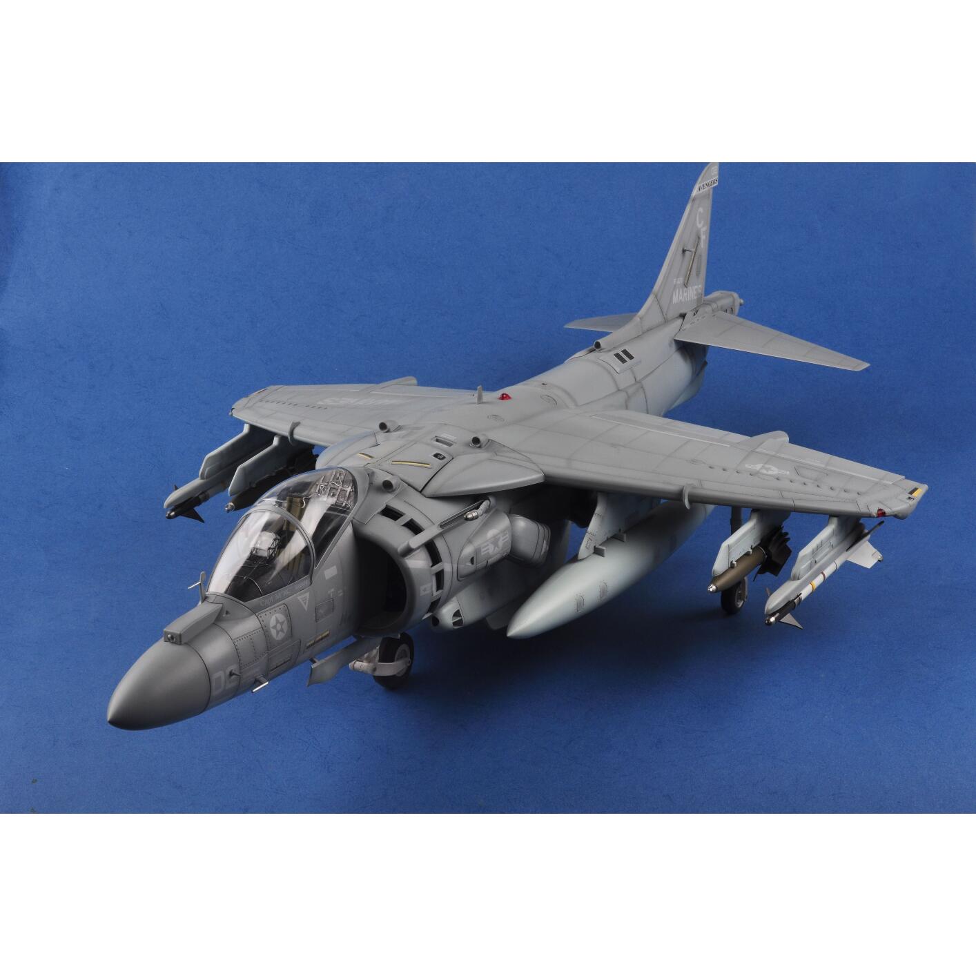 Merit US AV-8B Harrier II Fighter Model Plane Version 60027