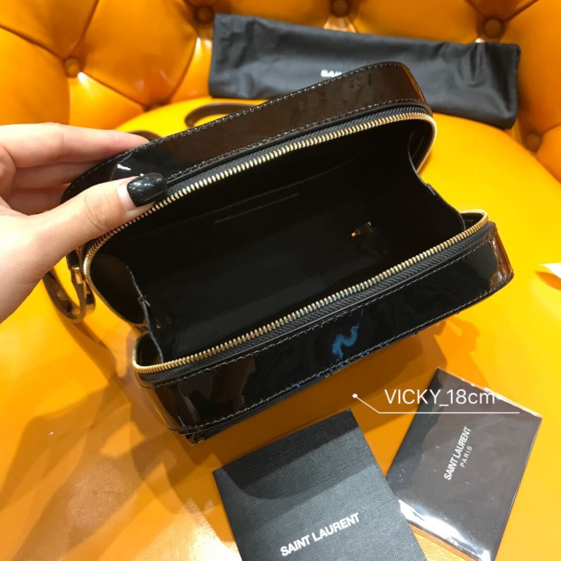 Replica Saint Laurent Monogram Vicky Patent Leather Camera Bag 555052