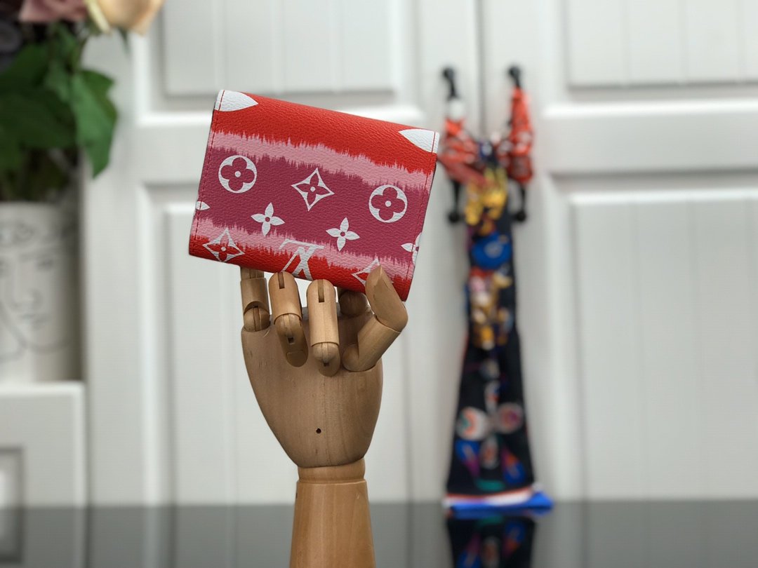 Replica Louis Vuitton Escale Victorine Wallet