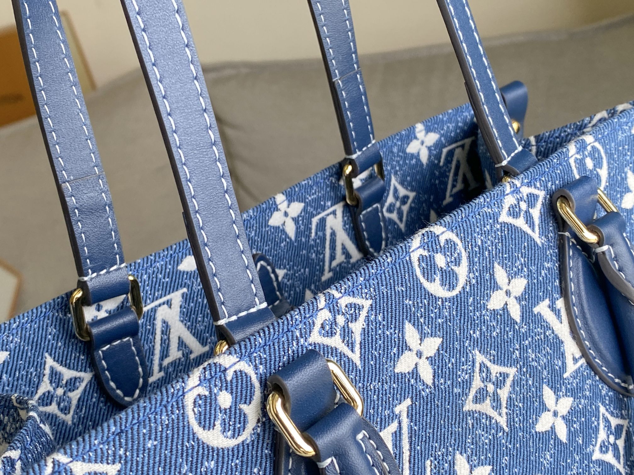 Replica Louis Vuitton Monogram Jacquard Onthego Mm Tote