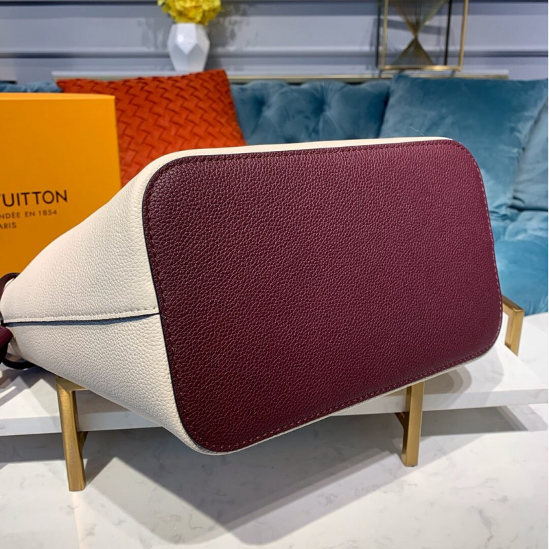 Replica Louis Vuitton Lockme Bucket M53584