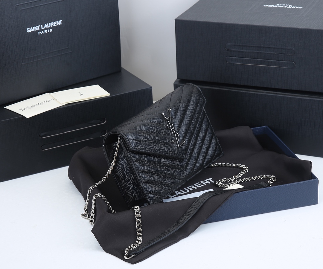 Replica Ysl Envelope Chain Wallet In Grain De Poudre Embossed Leather 1888