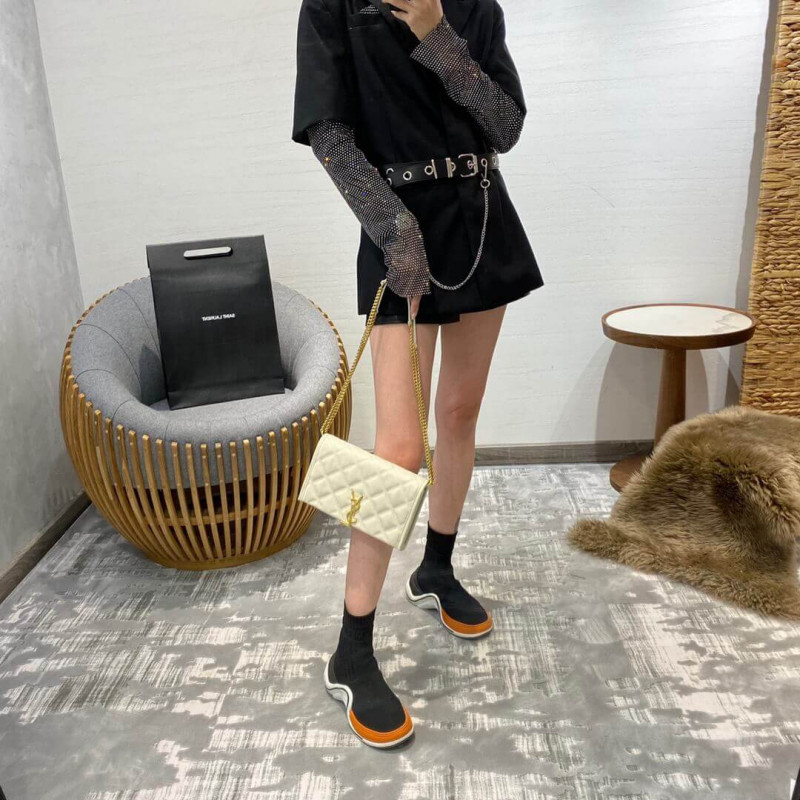 Replica Saint Laurent Becky Chain Wallet In Quilted Lambskin 585031