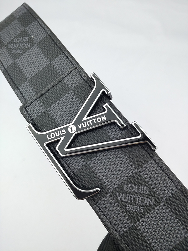 Replica Louis Vuitton Belt L135-70 38Mm Silver