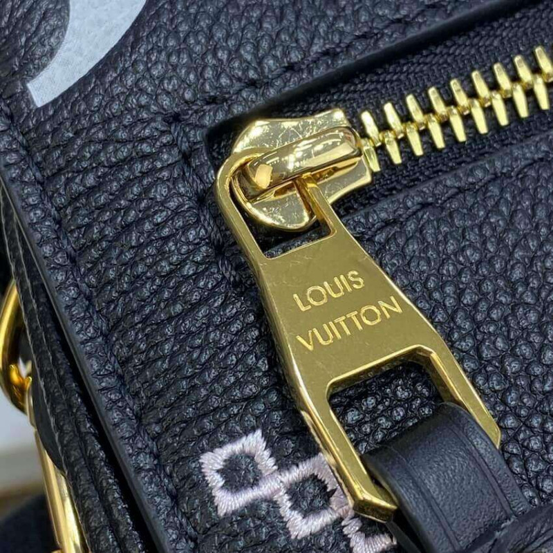 Replica Louis Vuitton Pochette Metis M46018 M46028