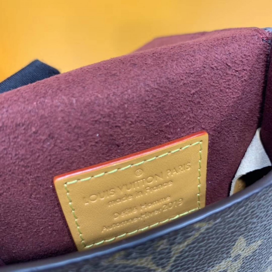 Replica Louis Vuitton Monogram Canvas Box Phone Case M68523