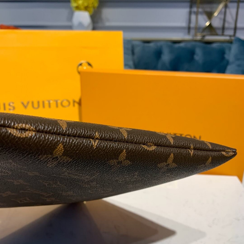 Replica Louis Vuitton Monogram Canvas Daily Pouch M62942