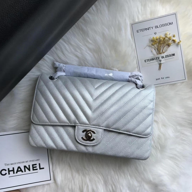 Replica Chanel Chevron Caviar Calfskin Classic Flap Bag A01112