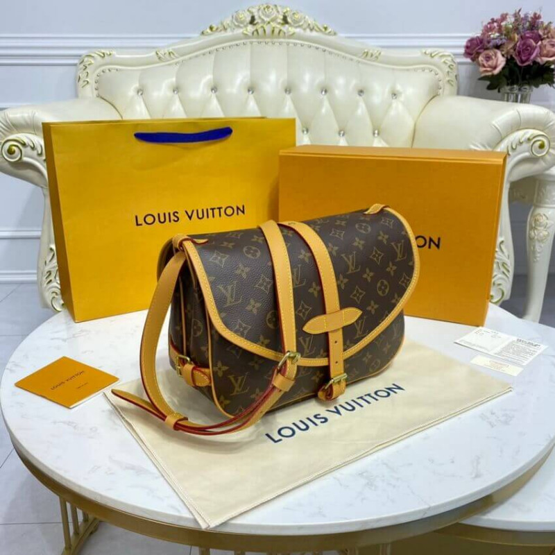 Replica Louis Vuitton Monogram Canvas Saumur Mm M42256