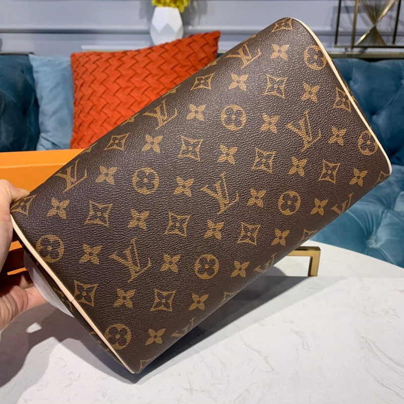 Replica Louis Vuitton Monogram Canvas King Size Toiletry Bag M47528