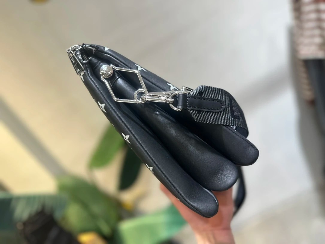 Replica Louis Vuitton Coussin Monogram Lambskin Mm M21661 Black/Gray