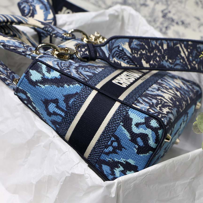 Replica Dior Aaa-Medium Lady D-Lite Bag /Embroidered Logo