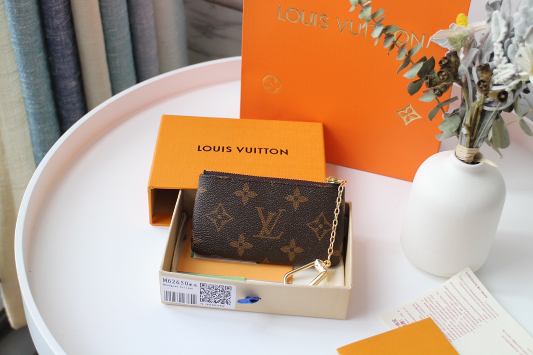 Replica Louis Vuitton Key Pouch M62650