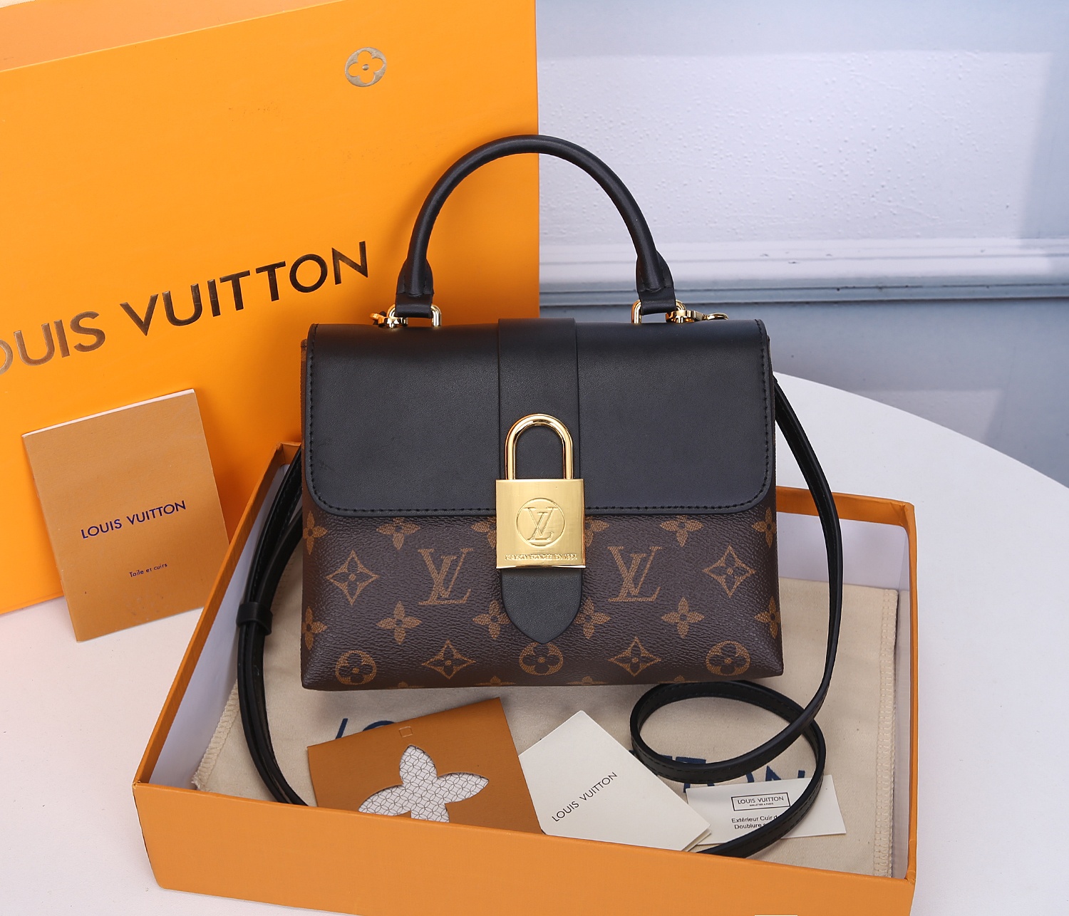 Replica Louis Vuitton Locky Bb 44141/44322