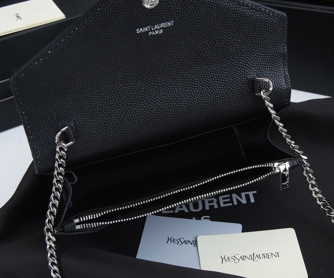 Replica Ysl Envelope Chain Wallet In Grain De Poudre Embossed Leather 1888