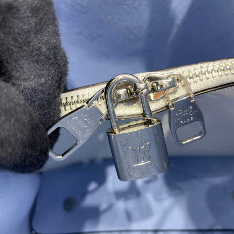 Replica Louis Vuitton Muria Bag Gradient Blue Mahina Leather M57853