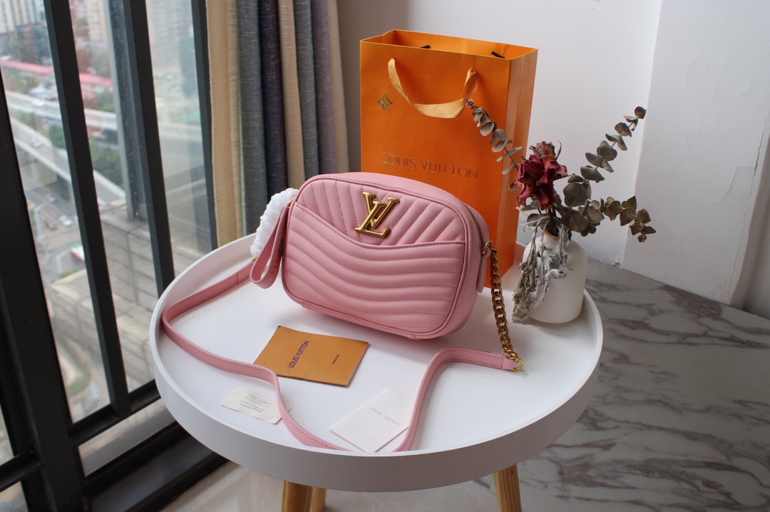 Replica Louis Vuitton New Wave Camera Bag M53683