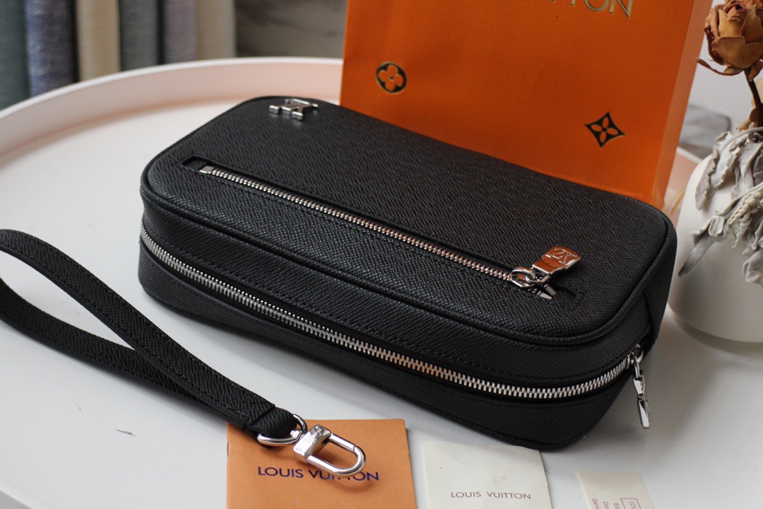 Replica Louis Vuitton Pochette Kasai M30441