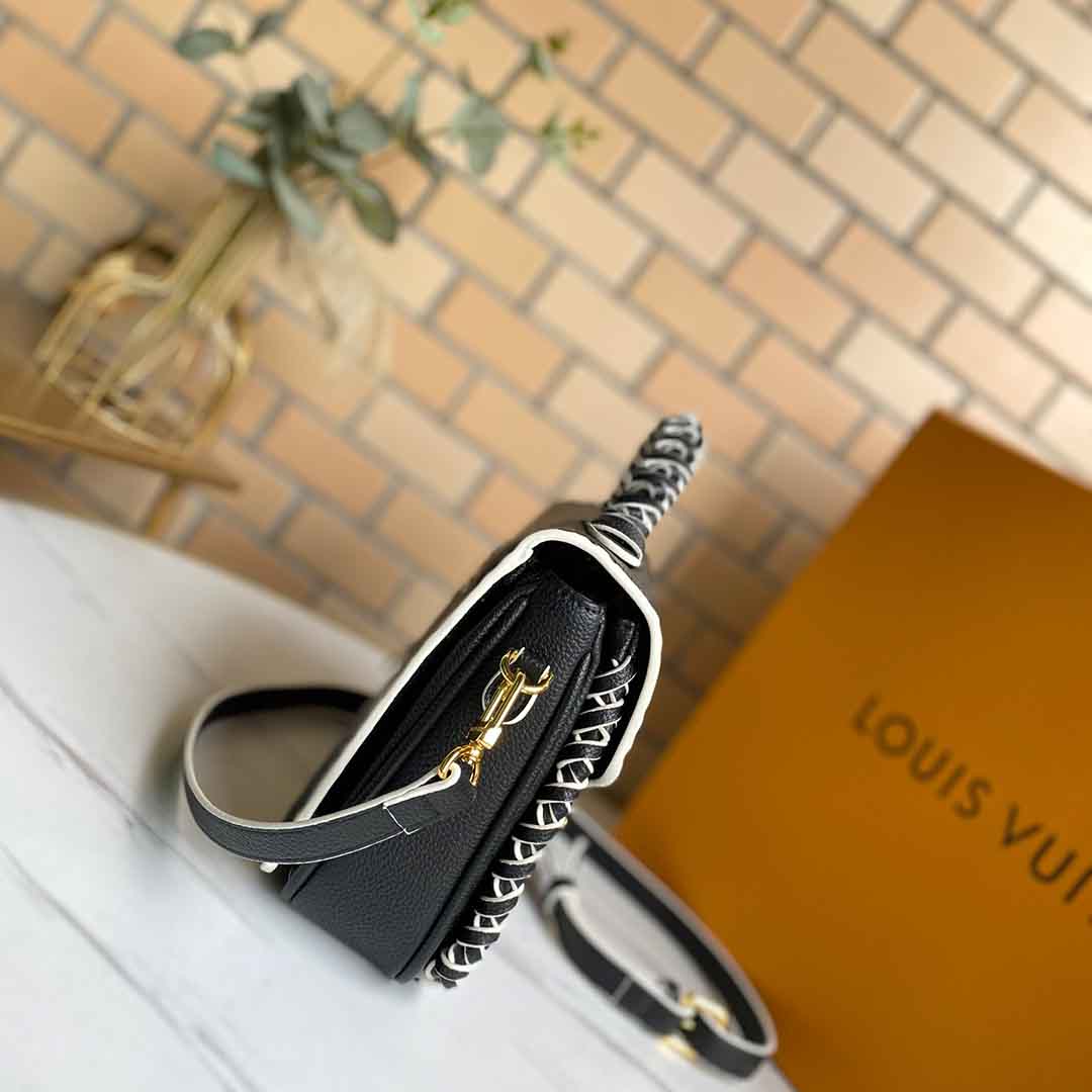 Replica Louis Vuitton Pochette Metis M44881 Navy Blue/Beige/White