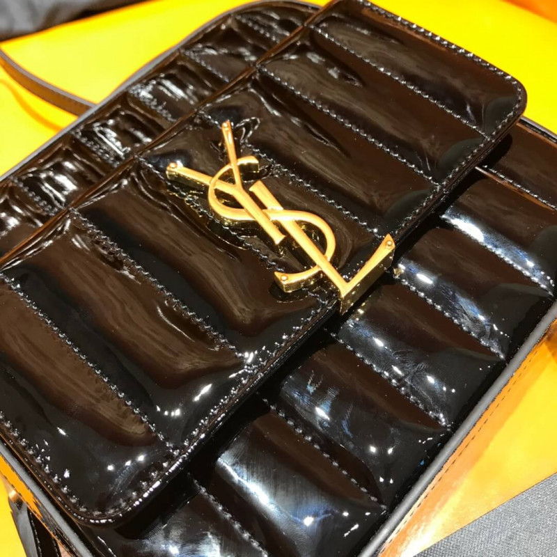Replica Saint Laurent Monogram Vicky Patent Leather Camera Bag 555052