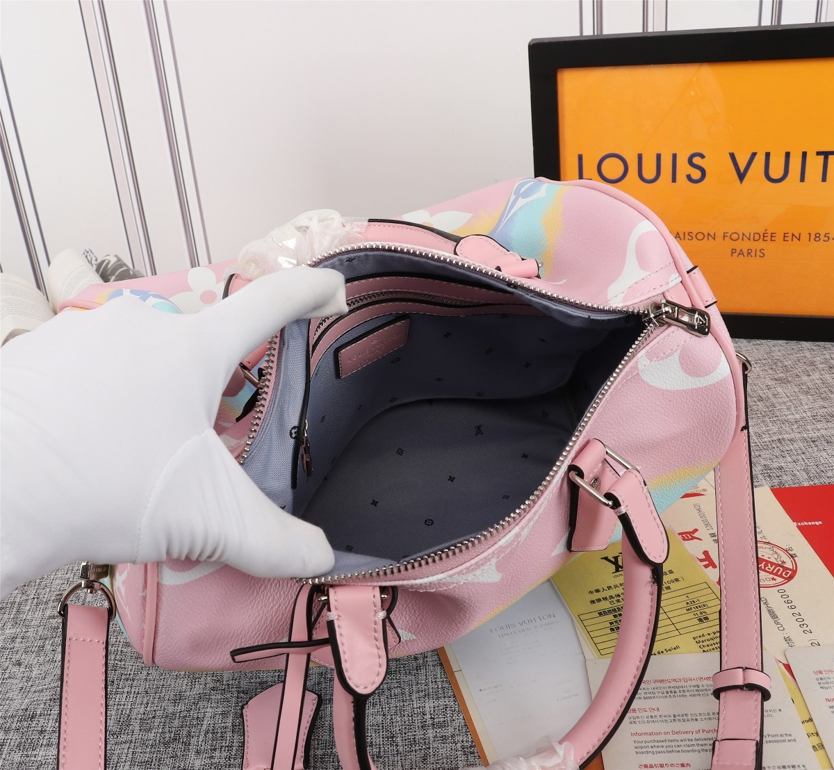 Replica Louis Vuitton Escale Speedy Bandouliere 30 Pink/Red/Blue