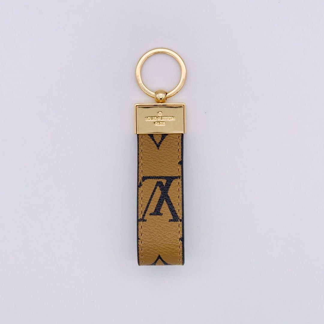 Replica Louis Vuitton Dauphine Dragonne Key Holder