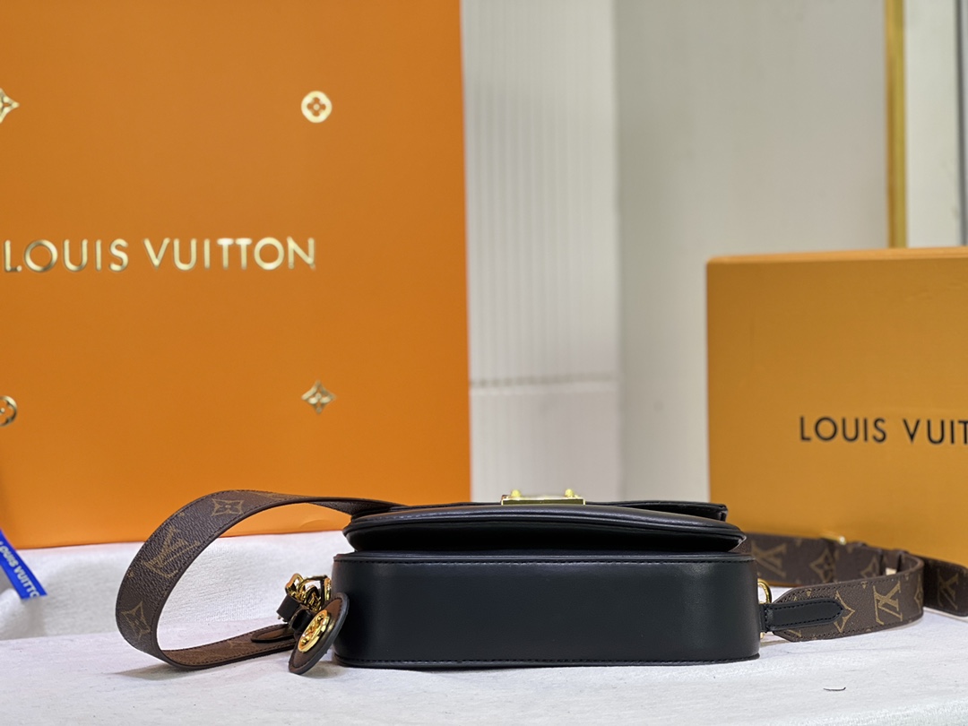 Replica Louis Vuitton Swing Bag