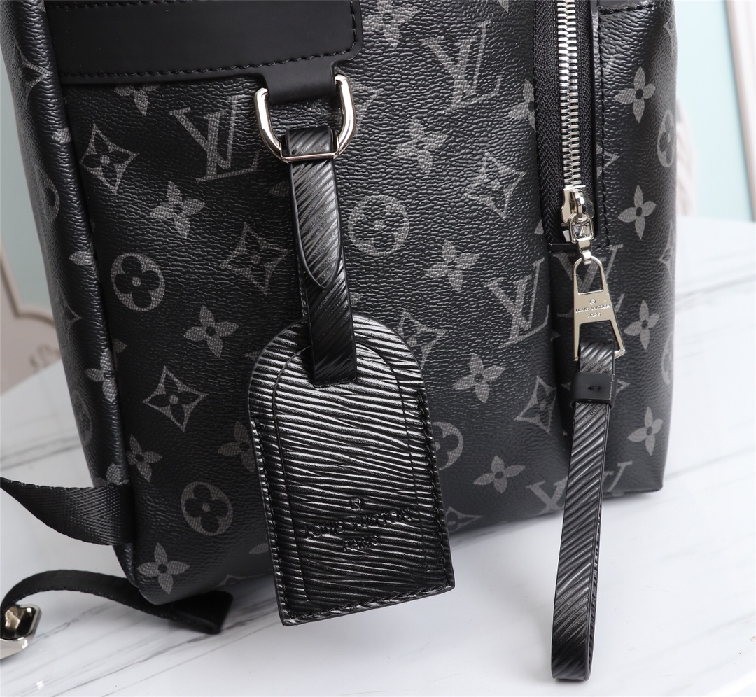 Replica Louis Vuitton Discovery Backpack M45218