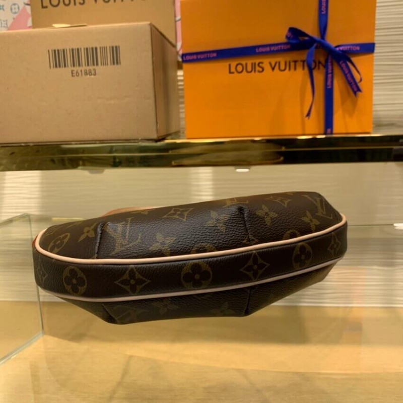 Replica Louis Vuitton Monogram Canvas Croissant Pm M51511