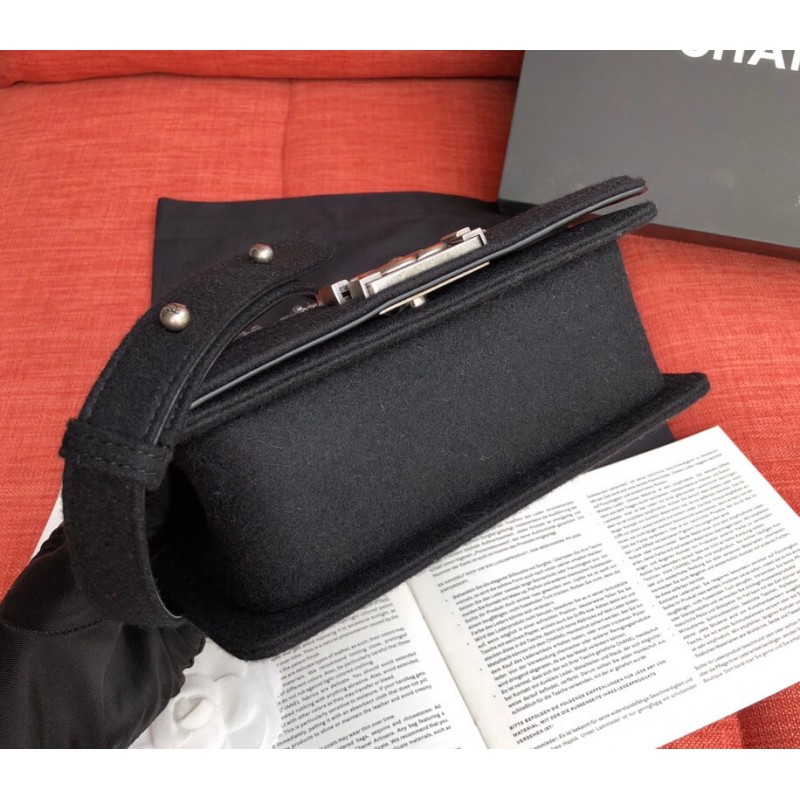 Replica Chanel Small Boy Chanel Handbag A67085