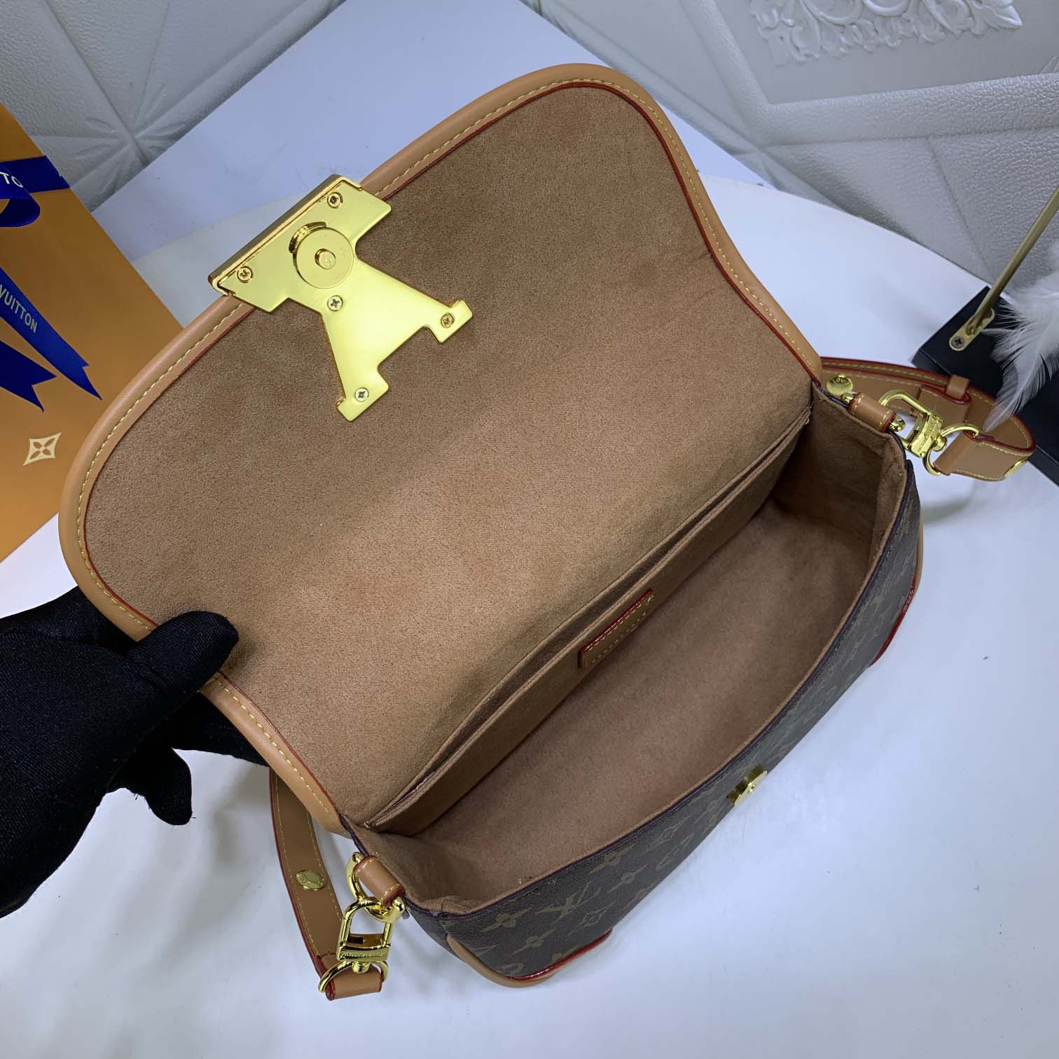 Replica Louis Vuitton Buci Crossbody Essential Daily Bag