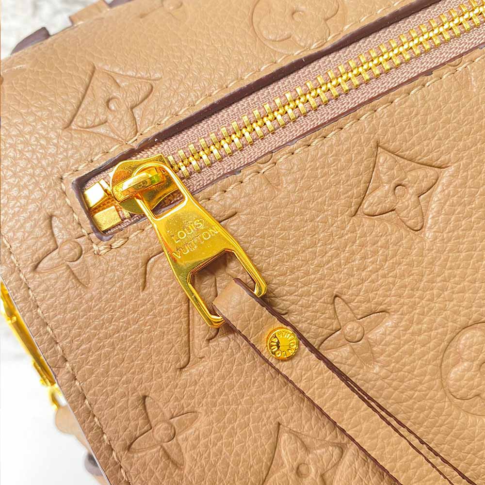 Replica Louis Vuitton Pochette Metis M41487- 8 Styles