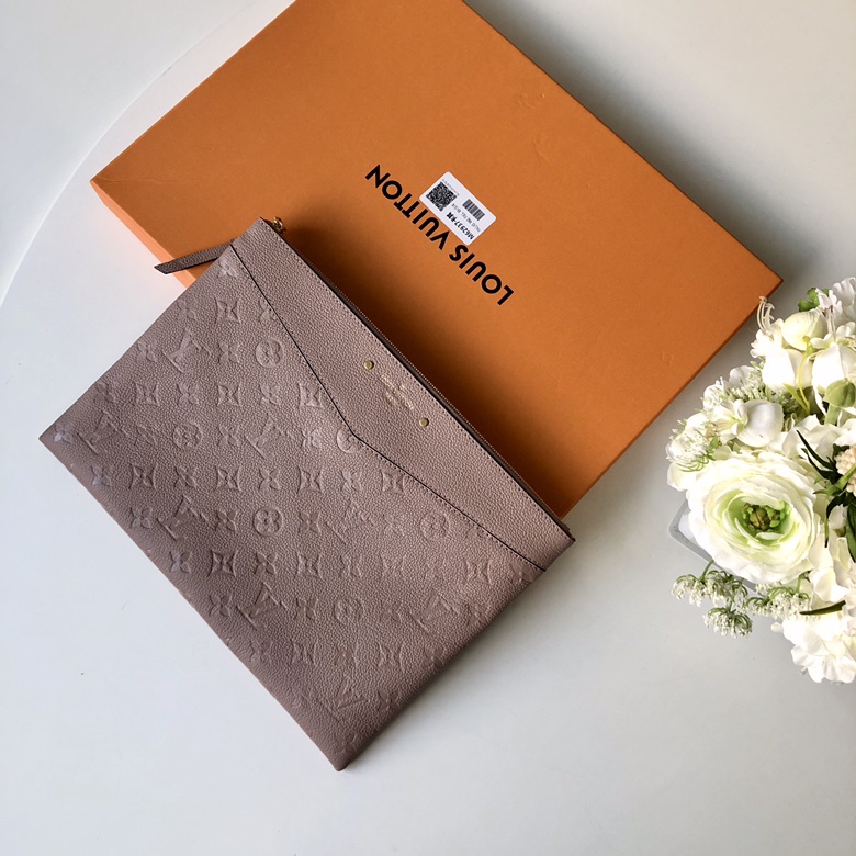 Replica Louis Vuitton Daily Pouch M62937