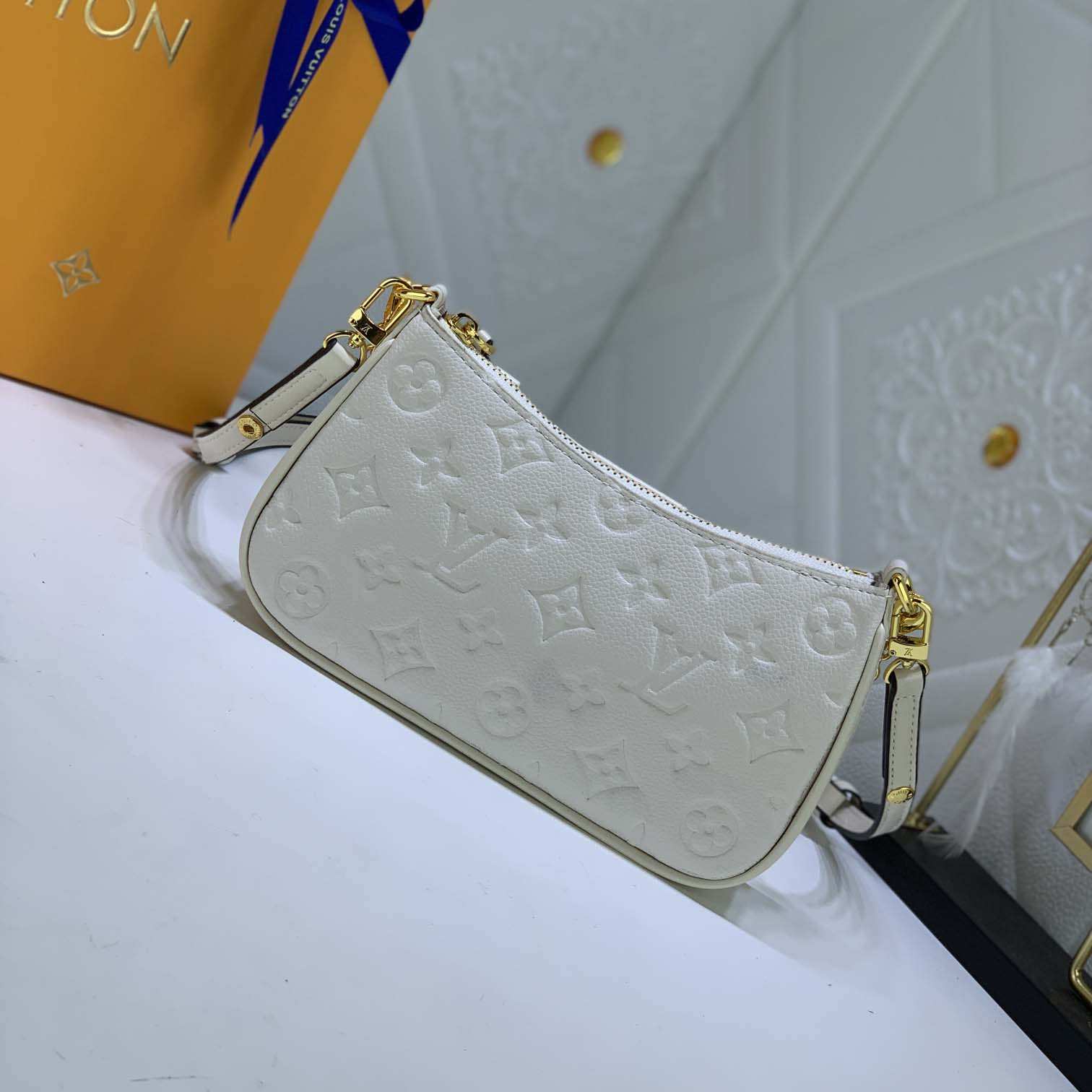 Replica Louis Vuitton Easy Pouch On Strap- Black/Beige/White