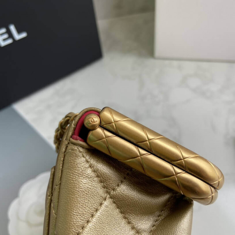 Replica Chanel Small Lambskin Kiss-Lock Bag As1885