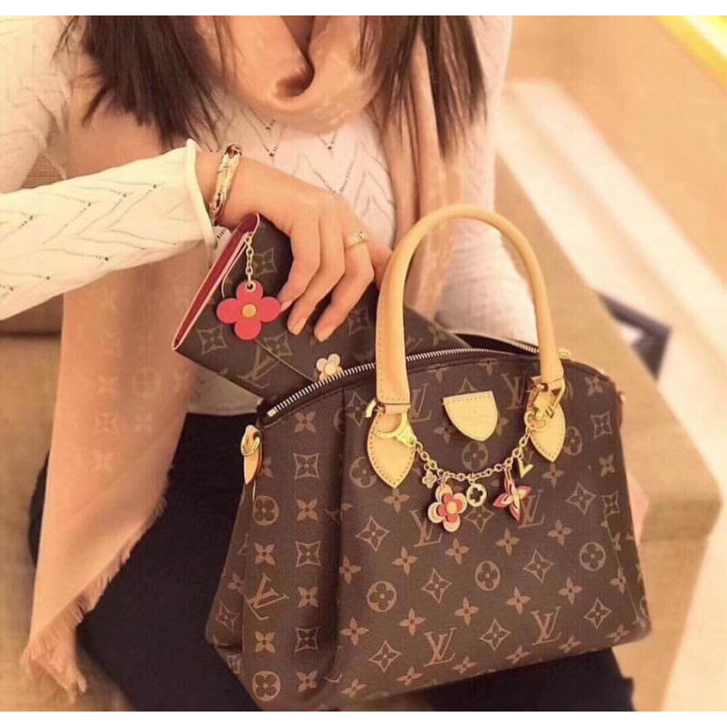 Replica Louis Vuitton Monogram Canvas Rivoli Pm M44543