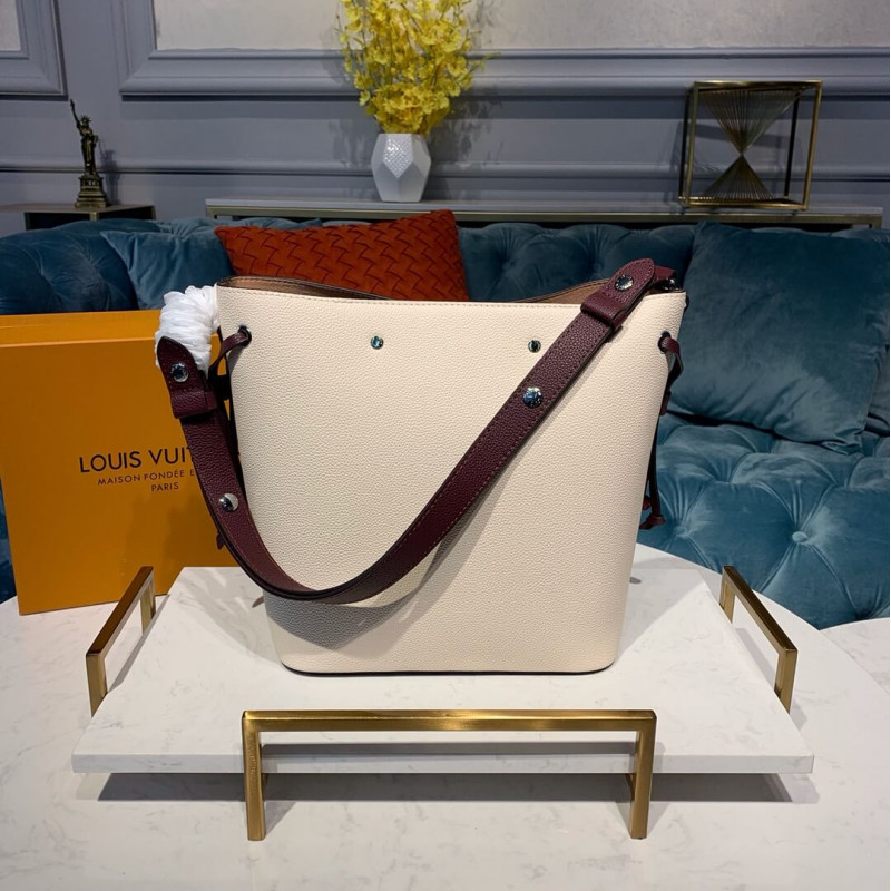 Replica Louis Vuitton Lockme Bucket M53584