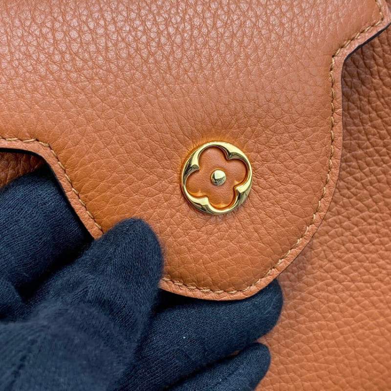 Replica Louis Vuitton Capucines Bb M59266 Gold/Noir