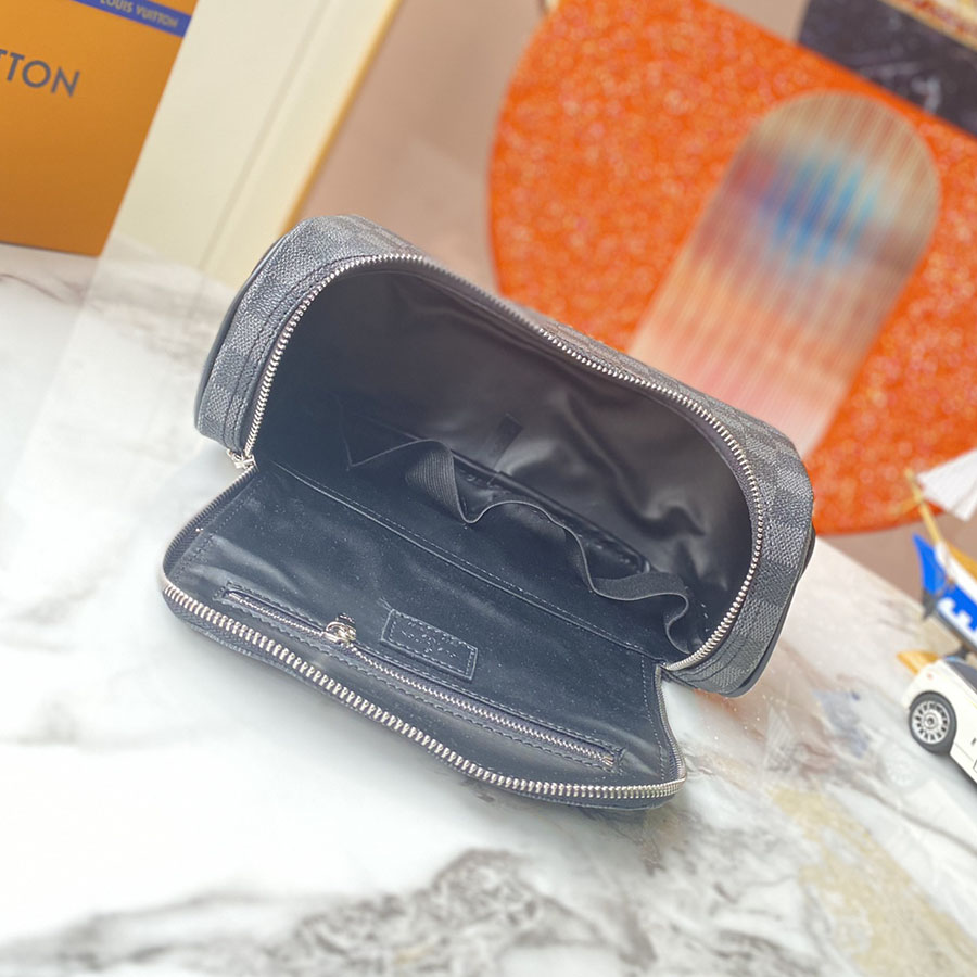 Replica Louis Vuitton Toiletry Pouch N47625