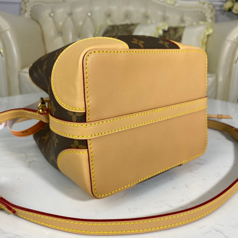 Replica Louis Vuitton Monogram Canvas Bucket Bag M45550