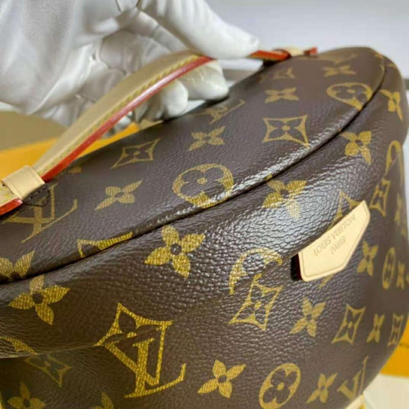 Replica Louis Vuitton Monogram Canvas Bumbag M43644