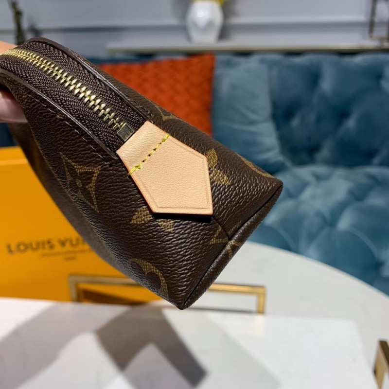 Replica Louis Vuitton Monogram Canvas Cosmetic Pouch M47515