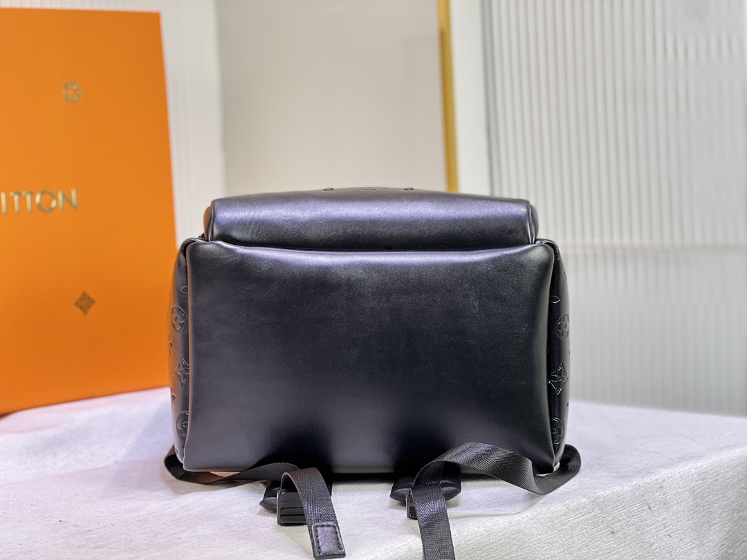Replica Louis Vuitton Monogram Shadow Racer Backpack